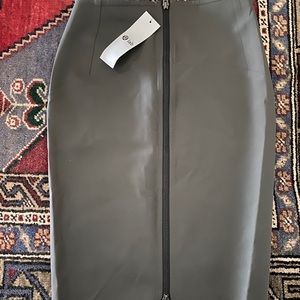 Lululemon Lab Zipp Pencil Skirt sz 6